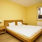 شقة Haus De Niege Wech 02 Mit Gratis Nutzung Vom Ahoi Erlebnisbad Und Sauna In Sellin *