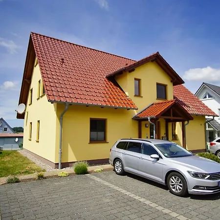 Haus De Niege Wech: Stylish With Terrace And Access Apartment Thiessow