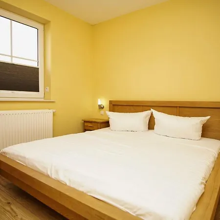 Apartament Schicke Mit Terrasse, Gratis Nutzung Vom Ahoi Erlebnisbad Und Sauna In Sellin - Haus De Niege Wech 02