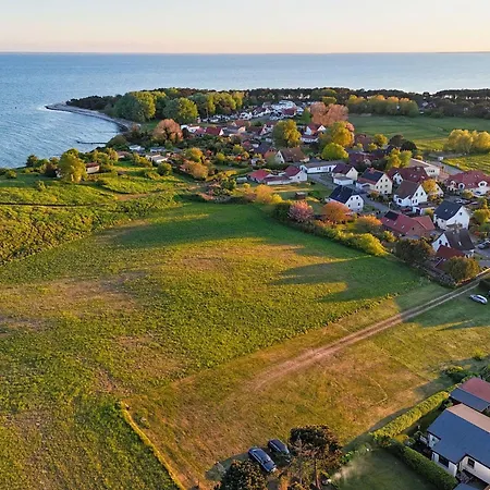 Schicke Mit Terrasse, Gratis Nutzung Vom Ahoi Erlebnisbad Und Sauna In Sellin - Haus De Niege Wech 02 Apartament