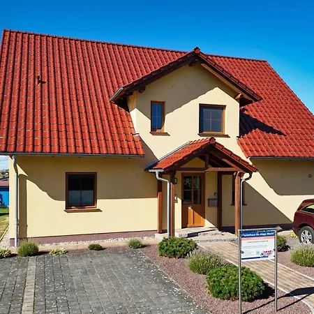 Schicke Mit Terrasse, Gratis Nutzung Vom Ahoi Erlebnisbad Und Sauna In Sellin - Haus De Niege Wech 02 Thiessow