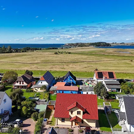 Apartmán Haus De Niege Wech 02 Mit Gratis Nutzung Vom Ahoi Erlebnisbad Und Sauna In Sellin Thiessow
