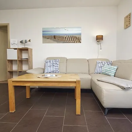 Apartment Haus De Niege Wech: Stylish With Terrace And Access Thiessow