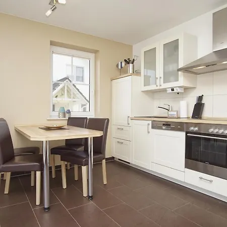 Haus De Niege Wech 02 Mit Gratis Nutzung Vom Ahoi Erlebnisbad Und Sauna In Sellin Thiessow