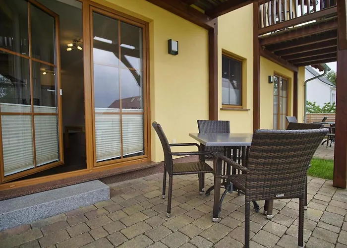 Schicke Mit Terrasse, Gratis Nutzung Vom Ahoi Erlebnisbad Und Sauna In Sellin - Haus De Niege Wech 02 Appartement