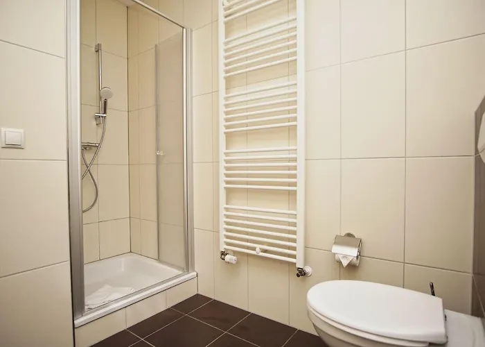 Schicke Mit Terrasse, Gratis Nutzung Vom Ahoi Erlebnisbad Und Sauna In Sellin - Haus De Niege Wech 02 Appartement