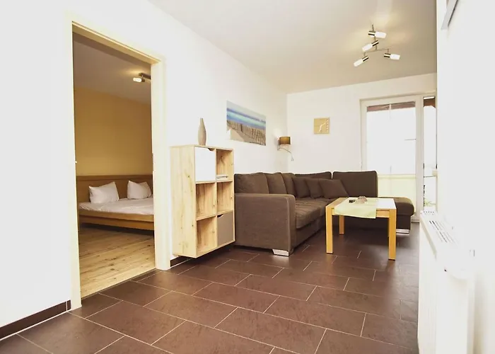 Schicke Mit Terrasse, Gratis Nutzung Vom Ahoi Erlebnisbad Und Sauna In Sellin - Haus De Niege Wech 02 Appartement Thiessow